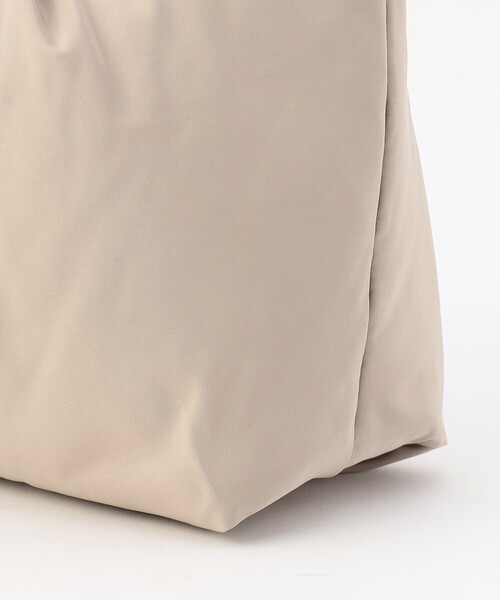 MONO　COMME CA（モノコムサ）の「パデットショルダー（ショルダーバッグ・レディース・ライトグレー/ブラック/ベージュ・FREE）」の22枚目の写真