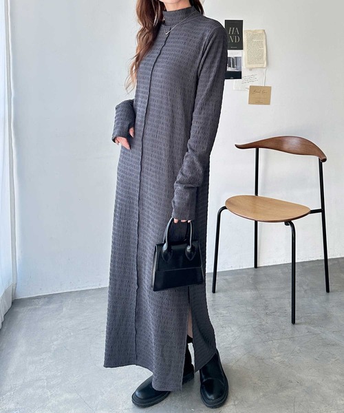 GeeRA（ジーラ）の「【ネックが選べる】全骨格対応！指穴付きジャガードワンピ―ス（ワンピース・レディース・チャコール/ブラック系その他/チャコールグレー/ブラック・MEDIUM/LARGE/X-LARGE）」の6枚目の写真