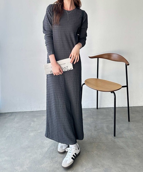 GeeRA（ジーラ）の「【ネックが選べる】全骨格対応！指穴付きジャガードワンピ―ス（ワンピース・レディース・チャコール/ブラック系その他/チャコールグレー/ブラック・MEDIUM/LARGE/X-LARGE）」の10枚目の写真