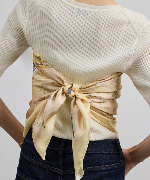 ROPE'（ロペ）の「【YUKO SAEKI for ROPE’・コラボ】スカーフ柄プリント シルクスカーフ/Lサイズ（バンダナ/スカーフ・レディース・ベージュ/サックスブルー/ピンク・FREE）」の21枚目の写真