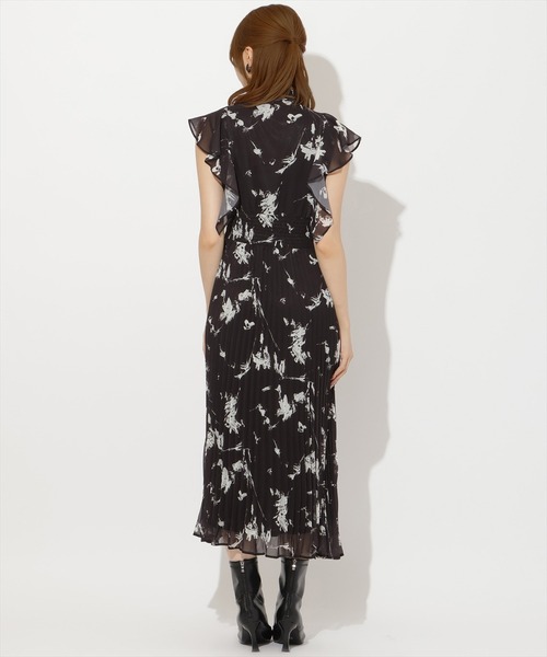AND COUTURE(アンドクチュール)の「シフォンプリーツワンピース(ワンピース・レディース・ホワイト系その他/ブラック系その他/ブラウン系その他・FREE)」の12枚目の写真