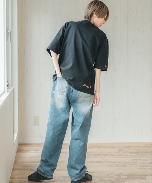 INTER FACTORY(インターファクトリー)の「あやせりんて - 刺繍半袖Tシャツ(Tシャツ/カットソー・レディース・ブラック/ホワイト・MEDIUM/LARGE)」の11枚目の写真