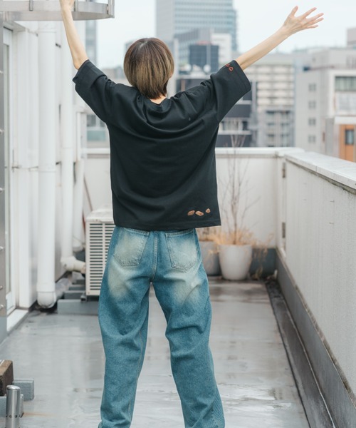 INTER FACTORY(インターファクトリー)の「あやせりんて - 刺繍半袖Tシャツ(Tシャツ/カットソー・レディース・ブラック/ホワイト・MEDIUM/LARGE)」の12枚目の写真