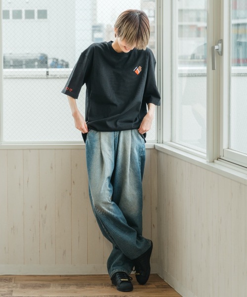 INTER FACTORY(インターファクトリー)の「あやせりんて - 刺繍半袖Tシャツ(Tシャツ/カットソー・レディース・ブラック/ホワイト・MEDIUM/LARGE)」の14枚目の写真