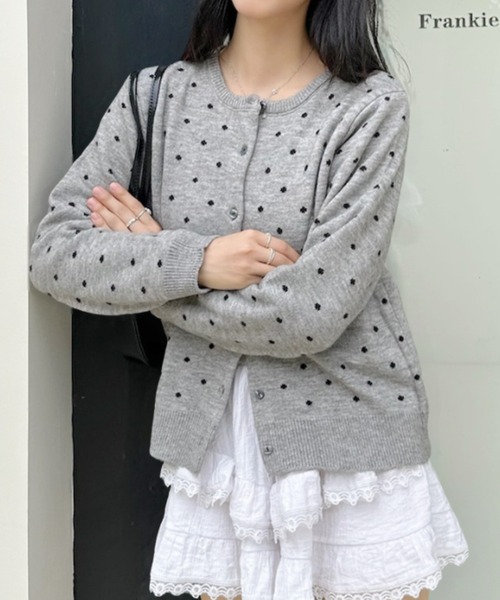 Ada.(エイダ)の「クルーネック ドット カーディガン(カーディガン/ボレロ・レディース・ブラック/グレー・FREE)」の12枚目の写真