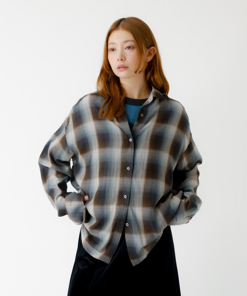 MICA&DEAL(マイカ&ディール)の「【MICA&DEAL /マイカアンドディール】オンブレ 2WAYシャツ/チェックシャツ/羽織/レイヤー【WEB限定】(シャツ/ブラウス・レディース・ブラウン/レッド・フリー)」の18枚目の写真