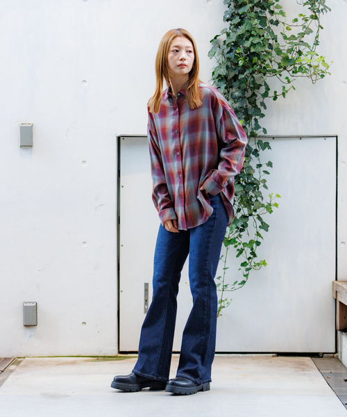 MICA&DEAL(マイカ&ディール)の「【MICA&DEAL /マイカアンドディール】オンブレ 2WAYシャツ/チェックシャツ/羽織/レイヤー【WEB限定】(シャツ/ブラウス・レディース・ブラウン/レッド・フリー)」の22枚目の写真