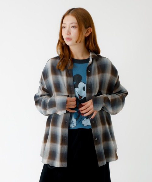MICA&DEAL(マイカ&ディール)の「【MICA&DEAL /マイカアンドディール】オンブレ 2WAYシャツ/チェックシャツ/羽織/レイヤー【WEB限定】(シャツ/ブラウス・レディース・ブラウン/レッド・フリー)」の15枚目の写真