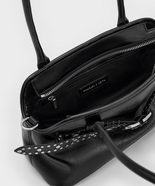 CHARLES & KEITH(チャールズ & キース)の「Victoria ヴィクトリア ベルトイロンゲイティッドショルダーバッグ(ショルダーバッグ・レディース・ブラウン系その他7/スミクロ・M)」の6枚目の写真