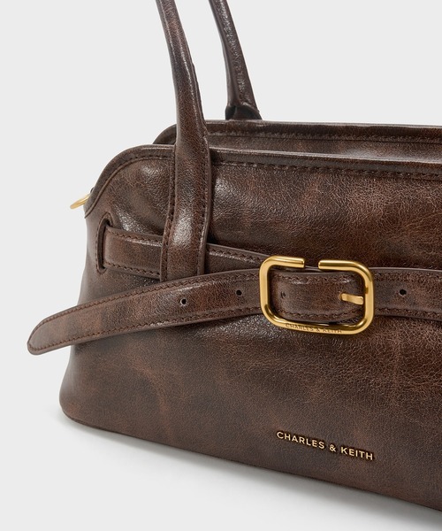 CHARLES & KEITH(チャールズ & キース)の「Victoria ヴィクトリア ベルトイロンゲイティッドショルダーバッグ(ショルダーバッグ・レディース・ブラウン系その他7/スミクロ・M)」の10枚目の写真
