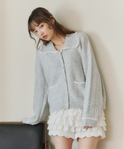 Lallana（ララーナ）の「Bijou Button Frill Cardigan/ビジューボタン
