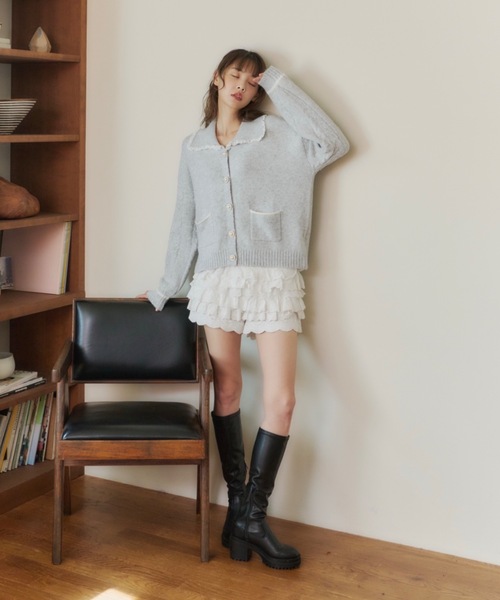 Lallana（ララーナ）の「Bijou Button Frill Cardigan/ビジューボタン