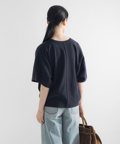 URBAN RESEARCH（アーバンリサーチ）の「サイドギャザードルマントップス（Tシャツ/カットソー・レディース・ネイビー/オフホワイト・FREE）」の13枚目の写真