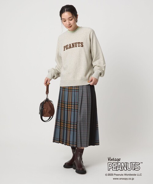 green label relaxing(グリーンレーベルリラクシング)の「<at ease>PEANUTS スウエット プルオーバー(スウェット・レディース・ライトブルー/ライトグレー/ダークグレー・FREE)」の5枚目の写真