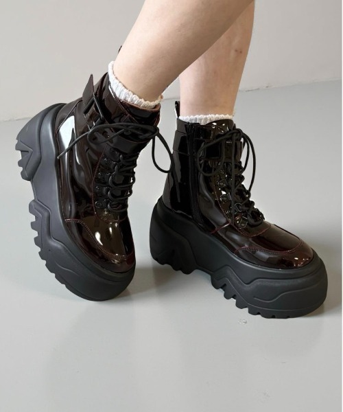 JUST ABOUT 厚底　ミドルブーツ 厚底 レースアップブーツ JUST ABOUT│Jeffrey Campbell