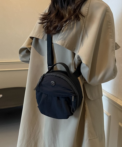 blackdia ocean(ブラックダイヤオーシャン)の「blackdia ocean ナイロン ラウンドポシェット(ショルダーバッグ・レディース・ダークグリーン/ピンク/ベージュ/グレー/ブラック/カーキ・FREE)」の3枚目の写真
