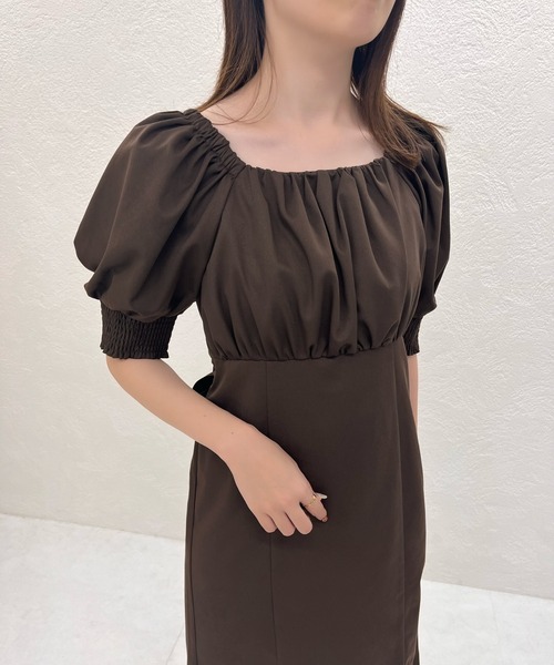 31 Sons de mode（トランテアン　ソン　ドゥ　モード）の「一部店舗限定 2wayオフショルバックリボンワンピース（ワンピース・レディース・ベージュ/ブラウン/ブラック・ﾌﾘ-）」の7枚目の写真