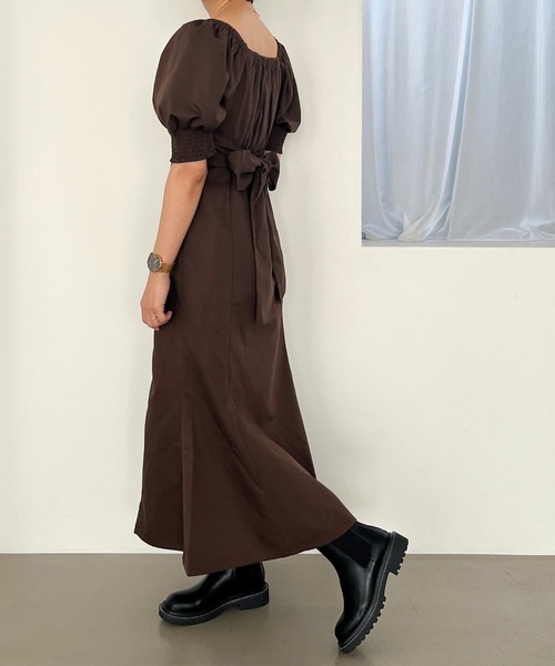31 Sons de mode（トランテアン　ソン　ドゥ　モード）の「一部店舗限定 2wayオフショルバックリボンワンピース（ワンピース・レディース・ベージュ/ブラウン/ブラック・ﾌﾘ-）」の9枚目の写真