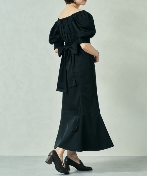 31 Sons de mode（トランテアン　ソン　ドゥ　モード）の「一部店舗限定 2wayオフショルバックリボンワンピース（ワンピース・レディース・ベージュ/ブラウン/ブラック・ﾌﾘ-）」の17枚目の写真