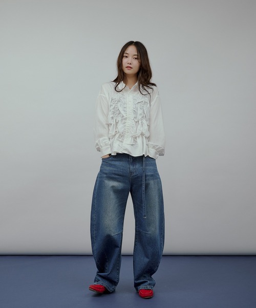 MUHET（ミュエータ）の「gather design long sleeve blouse / ギャザーデザインブラウス（シャツ/ブラウス・レディース・モカ/オフホワイト/ブラック/ライトブルー・FREE）」の15枚目の写真