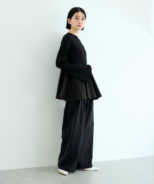 ADAM ET ROPE'（アダムエロペ）の「【サステナブル】ペプラムコンビニットプルオーバー（Tシャツ/カットソー・レディース・ブラック/オフホワイト/ライトグリーン・FREE）」の9枚目の写真