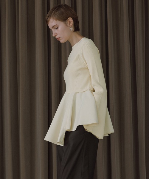 サステナブル】・【定番人気】ペプラムコンビニットプルオーバー（T