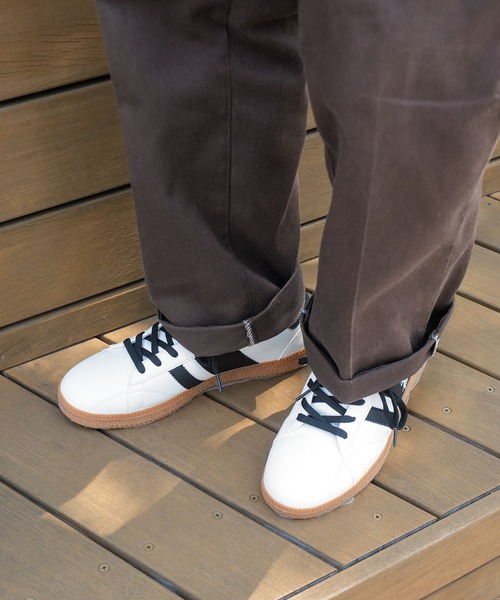 U.S. POLO ASSN.（ユーエスポロアッスン）の「【U.S.POLO ASSN./ユーエスポロアッスン】【最旬フットボールデザイン】ローカットスニーカー 上質PUレザー ガムソール（スニーカー・メンズ・ホワイト/ブラック/ベージュ・26.5cm/25.5cm/26cm/25cm/27cm）」の7枚目の写真