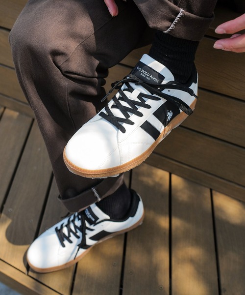 U.S. POLO ASSN.（ユーエスポロアッスン）の「【U.S.POLO ASSN./ユーエスポロアッスン】【最旬フットボールデザイン】ローカットスニーカー 上質PUレザー ガムソール（スニーカー・メンズ・ホワイト/ブラック/ベージュ・26.5cm/25.5cm/26cm/25cm/27cm）」の9枚目の写真