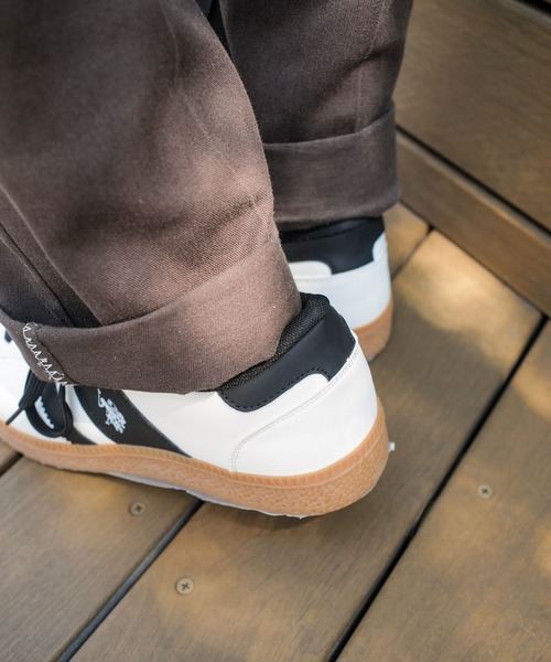 U.S. POLO ASSN.（ユーエスポロアッスン）の「【U.S.POLO ASSN./ユーエスポロアッスン】【最旬フットボールデザイン】ローカットスニーカー 上質PUレザー ガムソール（スニーカー・メンズ・ホワイト/ブラック/ベージュ・26.5cm/25.5cm/26cm/25cm/27cm）」の10枚目の写真