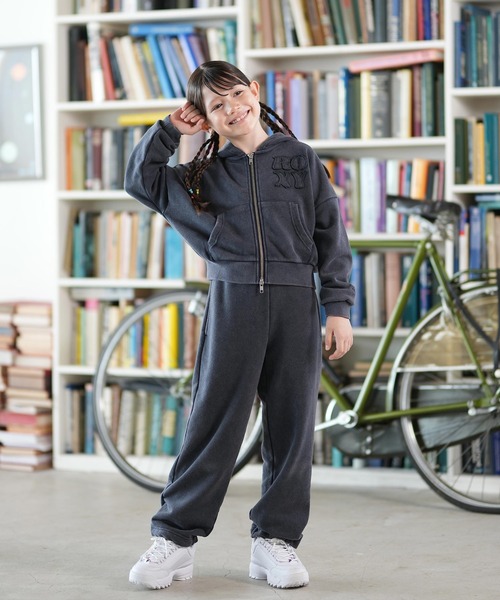 ROXY(ロキシー)の「ROXY/ロキシー ジップアップ パーカー キッズ スウェット フーディー ロゴ 裏毛 セットアップ対応 TZP254616M(パーカー・キッズ・ブラック/グレー・130cm/140cm/150cm)」の6枚目の写真