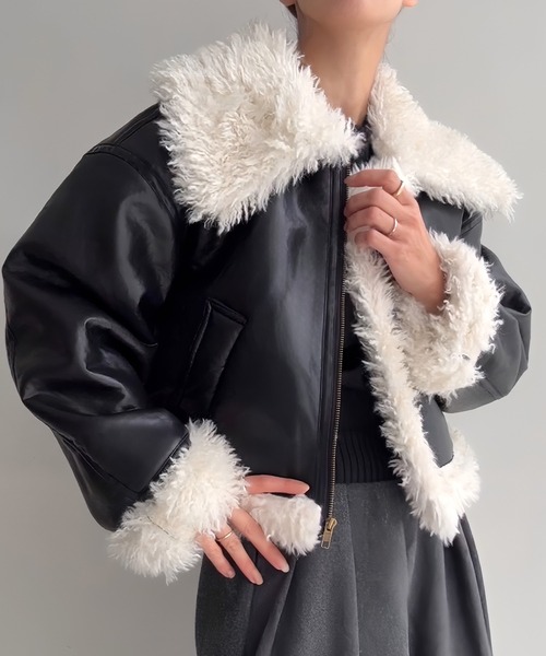 JUNOAH（ジュノア）の「プードルファーショートPUレザージャケット（ムートンコート・レディース・ダークブラウン/ブラック・SMALL/MEDIUM/LARGE）」の5枚目の写真