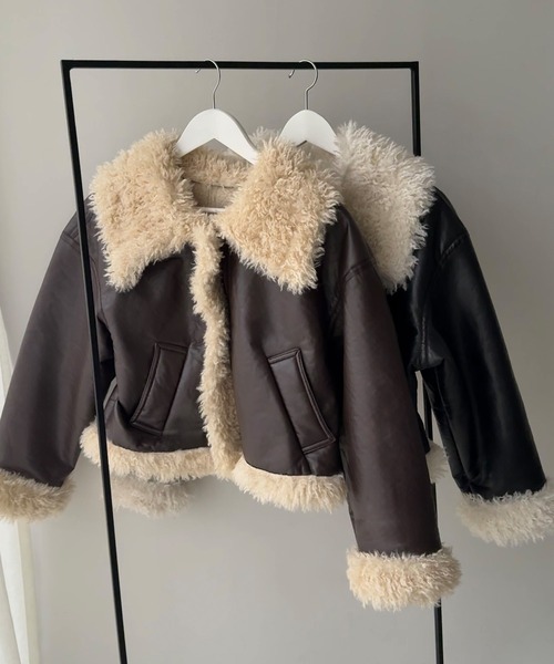 JUNOAH（ジュノア）の「プードルファーショートPUレザージャケット（ムートンコート・レディース・ダークブラウン/ブラック・SMALL/MEDIUM/LARGE）」の13枚目の写真