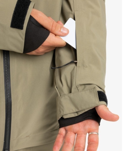 Quiksilver(クイックシルバー)の「MULDROW 20K JK /クイックシルバースキースノーボードジャケット(マウンテンパーカー・メンズ・グレー/ベージュ・LARGE/X-LARGE/MEDIUM/SMALL)」の14枚目の写真