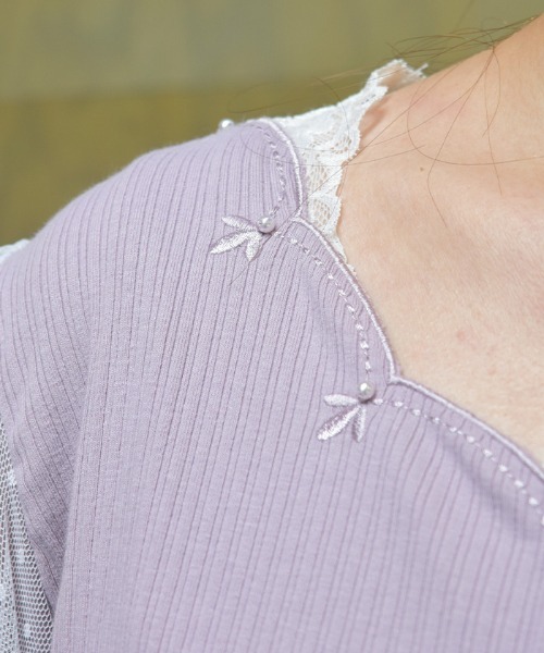 axes femme(アクシーズファム)の「ローズ刺繍カットカーディガン(カーディガン/ボレロ・レディース・ブラック/キナリ/ラベンダー・FREE)」の18枚目の写真