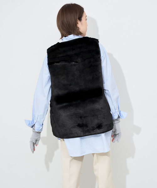 Barbour(バブアー)の「Barbour/バブアー KARIN FAUX FUR GILET LGI0201(その他アウター・レディース・ブラック・FREE)」の9枚目の写真