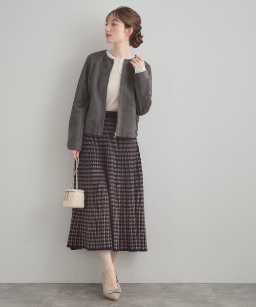 couture brooch（クチュールブローチ）の「【通勤・大人上品】スエード調ダンボール ノーカラージャケット（ブルゾン・レディース・キャメル/ライトグレー/チャコールグレー・40/38/36/42）」の7枚目の写真