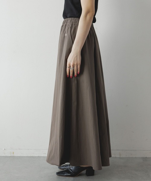 POLO BCS（ポロ ビーシーエス）の「【POLO BCS/ポロ・ビーシーエス】別注/ボリュームフレアスカート（スカート・レディース・レッド系その他/ブラウン/ネイビー・FREE）」の4枚目の写真