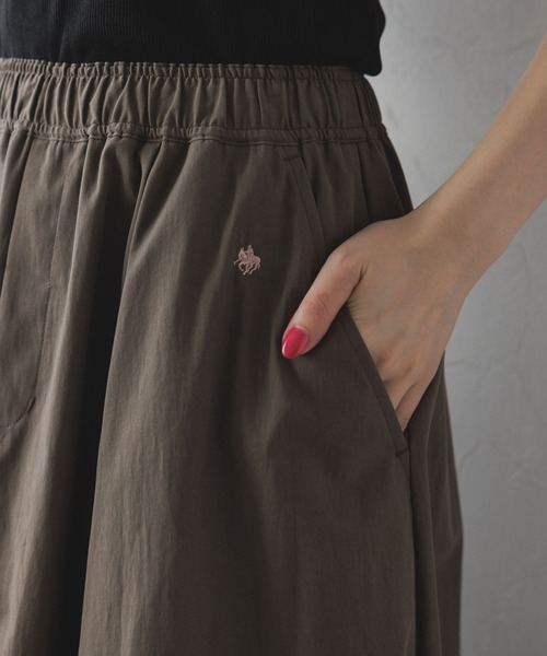 POLO BCS（ポロ ビーシーエス）の「【POLO BCS/ポロ・ビーシーエス】別注/ボリュームフレアスカート（スカート・レディース・レッド系その他/ブラウン/ネイビー・FREE）」の9枚目の写真