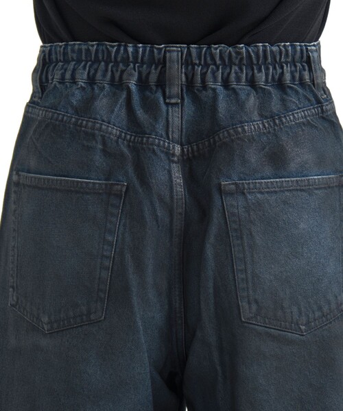UNITED TOKYO(ユナイテッドトウキョウ)の「【残りわずか】コーティングデニムバレルパンツ(デニムパンツ・メンズ・ブラック/ブラウン・1/2)」の6枚目の写真