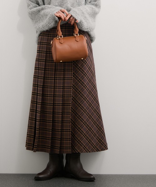 le cercle ADAM ET ROPE'(ルセルクルアダムエロペ)の「TRプリーツスカート/セットアップ対応(スカート・レディース・ダークブラウン/ブラウン系その他2/グレー/ブラック・FREE)」の4枚目の写真