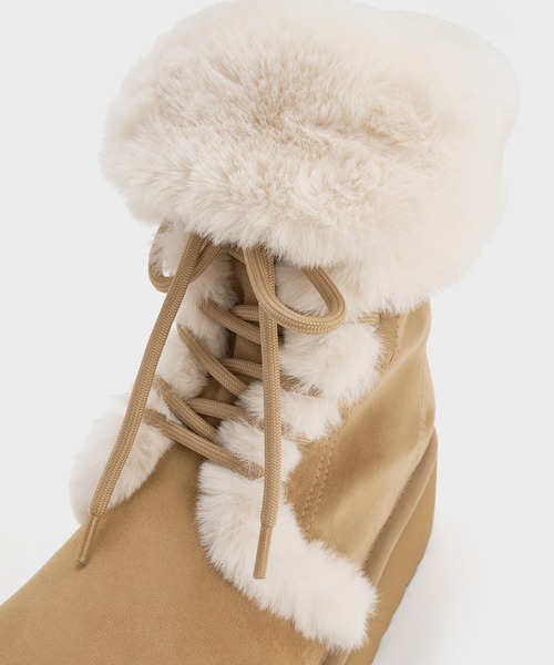 CHARLES & KEITH(チャールズ & キース)の「フォールドオーバー プラットフォームブーツ(ブーツ・レディース・ブラック系その他2/サンドベージュ・23cm/23.5cm/24.5cm/25cm/25.5cm/22.5cm)」の5枚目の写真