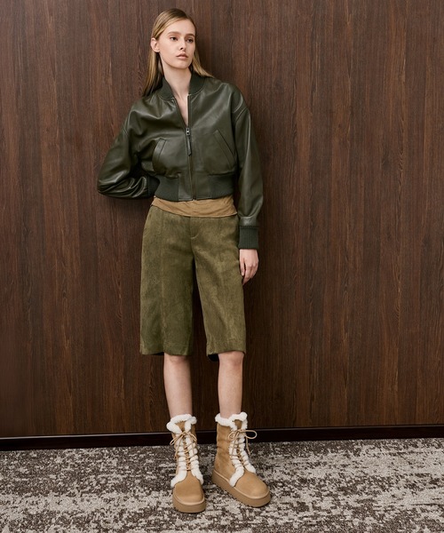 CHARLES & KEITH(チャールズ & キース)の「フォールドオーバー プラットフォームブーツ(ブーツ・レディース・ブラック系その他2/サンドベージュ・23cm/23.5cm/24.5cm/25cm/25.5cm/22.5cm)」の19枚目の写真