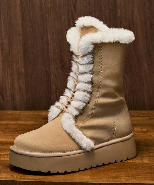 CHARLES & KEITH(チャールズ & キース)の「フォールドオーバー プラットフォームブーツ(ブーツ・レディース・ブラック系その他2/サンドベージュ・23cm/23.5cm/24.5cm/25cm/25.5cm/22.5cm)」の21枚目の写真