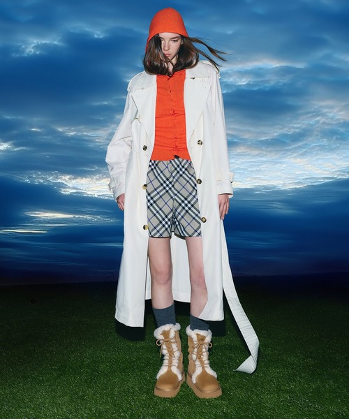 CHARLES & KEITH(チャールズ & キース)の「フォールドオーバー プラットフォームブーツ(ブーツ・レディース・ブラック系その他2/サンドベージュ・23cm/23.5cm/24.5cm/25cm/25.5cm/22.5cm)」の13枚目の写真