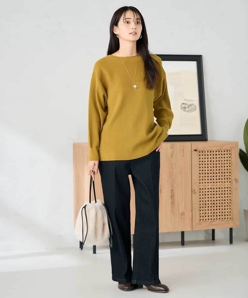 a.v.v(アーヴェヴェ)の「【洗える】切替ボートネックチュニックニット(ニット/セーター・レディース・ブラック/ブルー/チャコールグレー/マスタード/レッド/ライトグレー・38/40/36/34/42)」の9枚目の写真