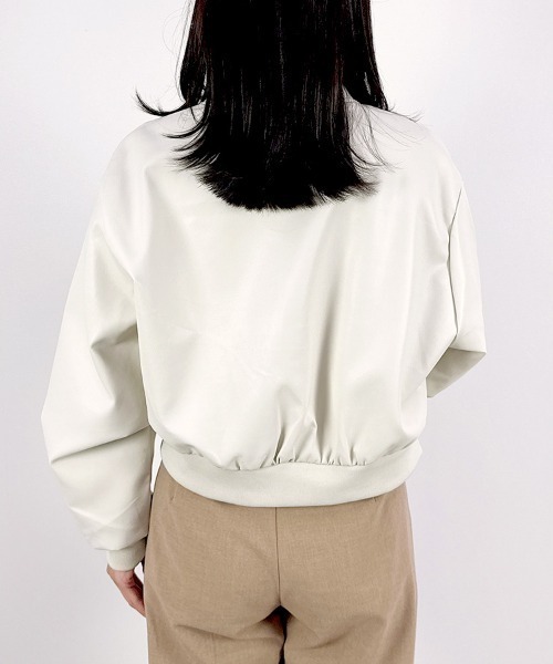 ホワイト ma.chi sama セール】【高級感あふれるツヤ感素材♪】ショート丈MA-1ジャケット（MA