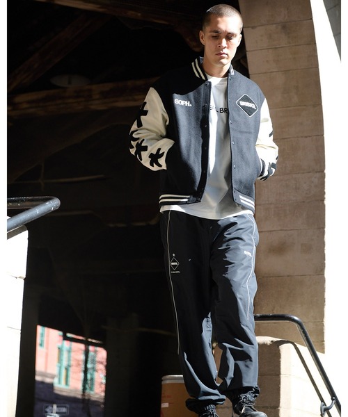 F.C.Real Bristol（エフシーレアルブリストル）の「ERIC HAZE: VARSITY JACKET（スタジャン・メンズ・ブラック・SMALL/MEDIUM/LARGE/X-LARGE/XX-LARGE）」の3枚目の写真