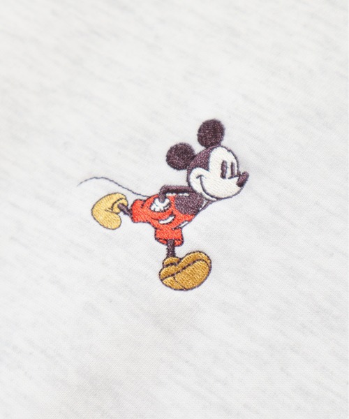 MICKEY MOUSE(ミッキーマウス)の「【DISNEY/ディズニー】ミッキーマウス裏ボアスウェットワンポイントクルーネックスウェット(スウェット・レディース・アイボリー/ブラック/グレイッシュベージュ/ブルー・MEDIUM/LARGE)」の22枚目の写真