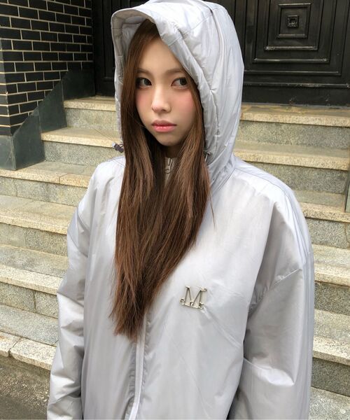 MUCENT(ムセント)の「パウエルメタルロゴ軽量ダウン男女共用(2カラー)(ダウンジャケット/コート・レディース・ブラック/グレー・FREE)」の12枚目の写真