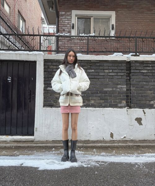 MUSINSA STANDARD WOMAN（ムシンサスタンダードウーマン）の「ウィメンズデイリープファーショートダウンジャケット[アイボリー]（ダウンジャケット/コート・レディース・その他・SMALL/MEDIUM/LARGE/X-SMALL）」の21枚目の写真